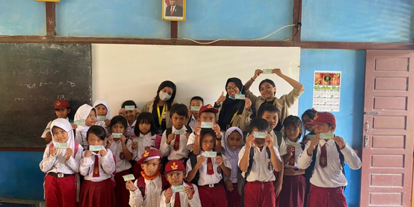Edukasi Peduli Lingkungan Bagi Siswa SDN 38 Sungai Kakap